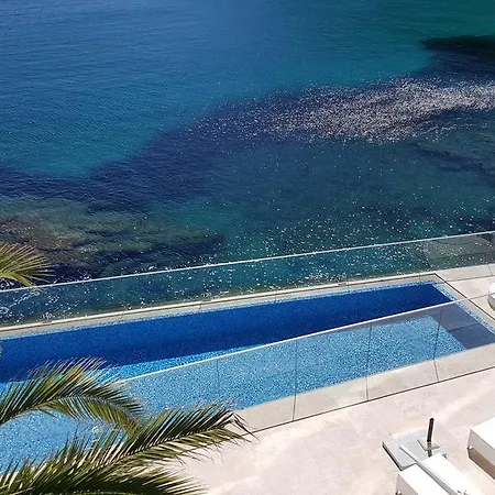 Otel La Calanque Cavalaire-sur-Mer