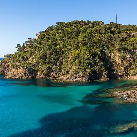 Ξενοδοχείο La Calanque 4*